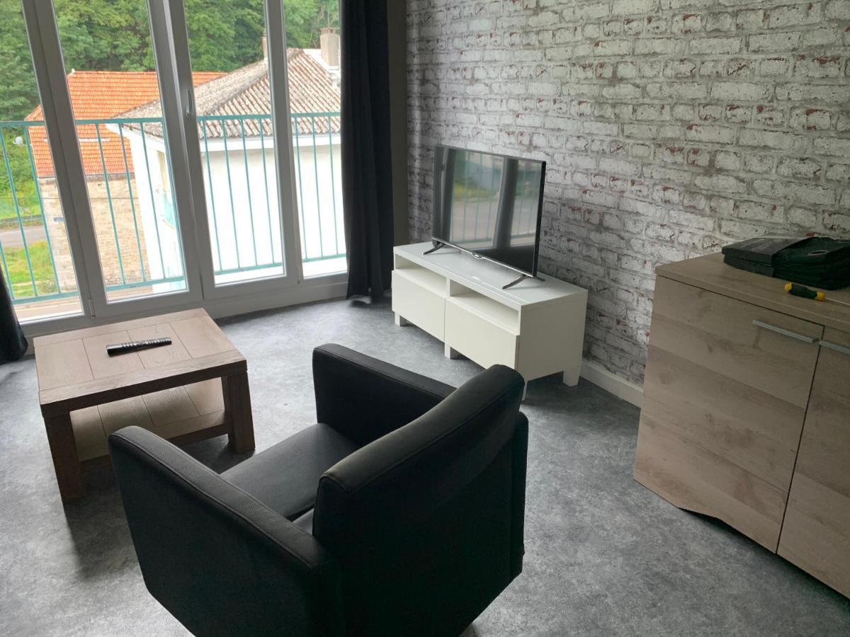 Appartement Tout Confort Dans Une Residence Calme 日韦 外观 照片