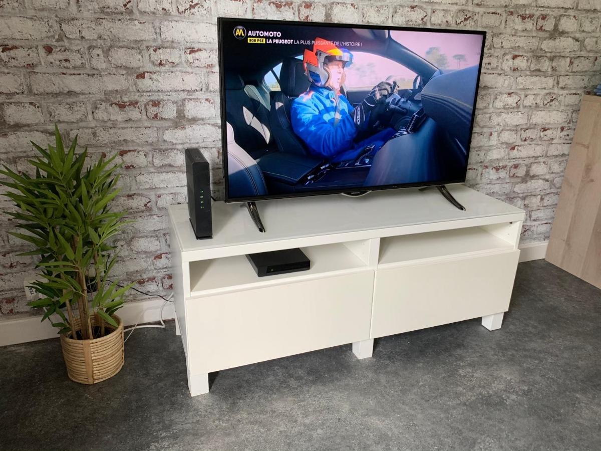 Appartement Tout Confort Dans Une Residence Calme 日韦 外观 照片