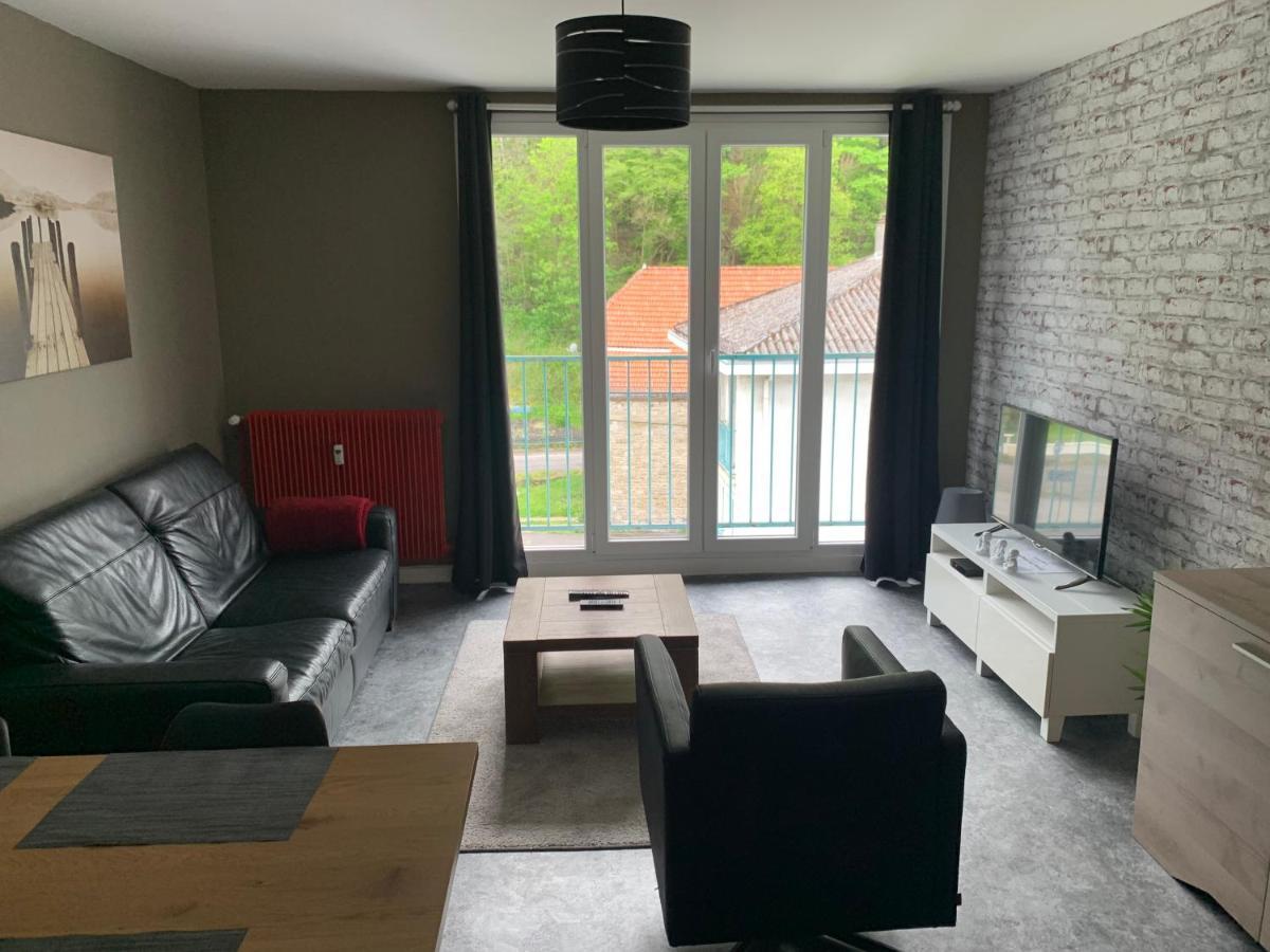 Appartement Tout Confort Dans Une Residence Calme 日韦 外观 照片