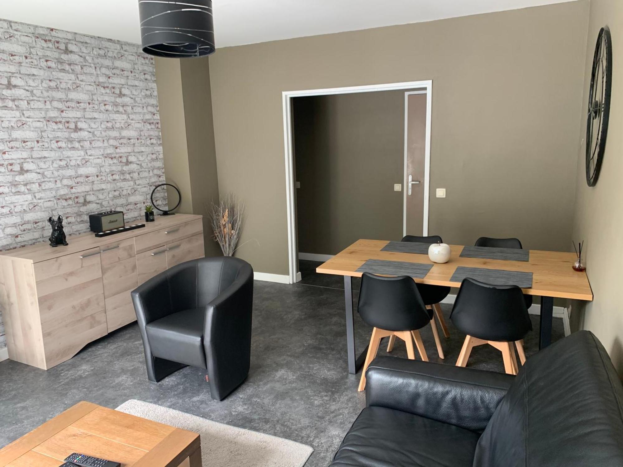 Appartement Tout Confort Dans Une Residence Calme 日韦 外观 照片